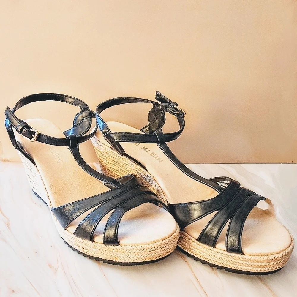 Anne Klein Whitney Heels – Size 10 – NWOB